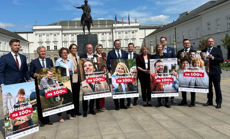 Głosujemy na 100% - inicjatywa samorządów