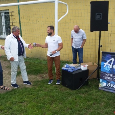 Piknik integracyjny mieszkańców w Olesznie